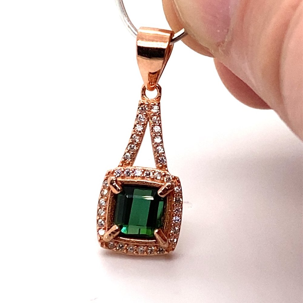 Green Tourmaline 1.20ct Rose Gold Silver Pendant